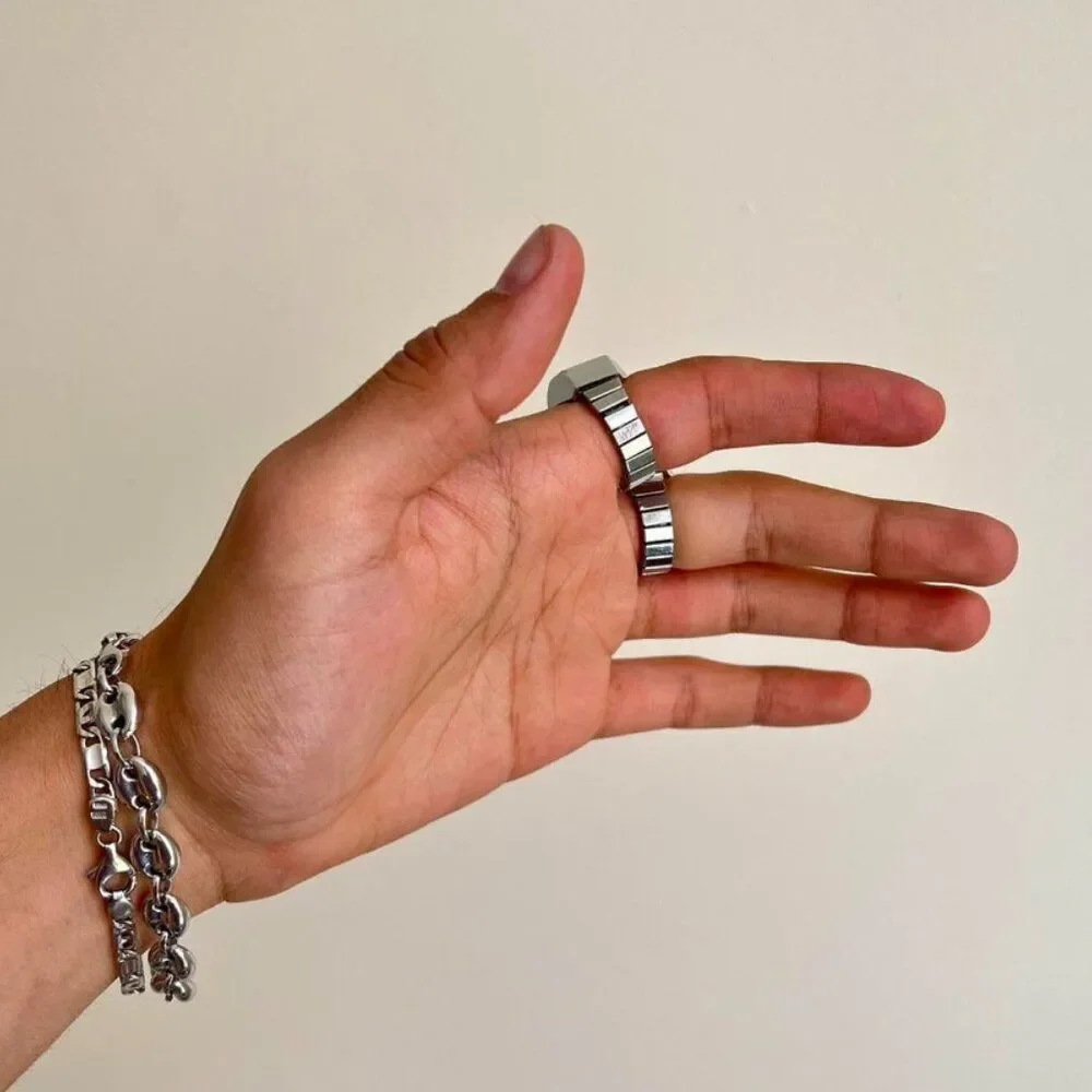 y2k 2000s vintage retro Silver Tone Watch Ring with square face